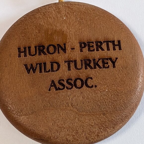 HURON PERTH ONTARIO CANADA TURKEY ASSOCIATION WOOD KEYCHAIN CANADIAN BIRD HUNTER - Picture 9 of 12